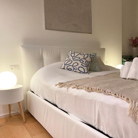 Repubblica One Room Apartment Milan Bagian luar foto