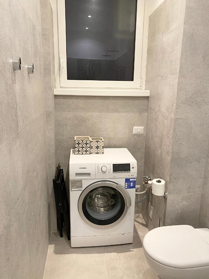 Repubblica One Room Apartment Milan Bagian luar foto