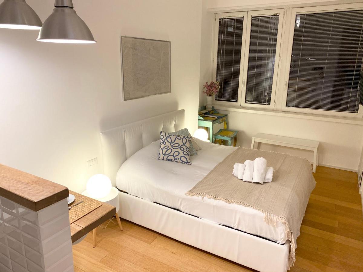 Repubblica One Room Apartment Milan Bagian luar foto