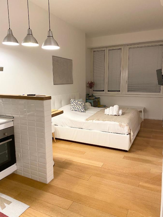 Repubblica One Room Apartment Milan Bagian luar foto