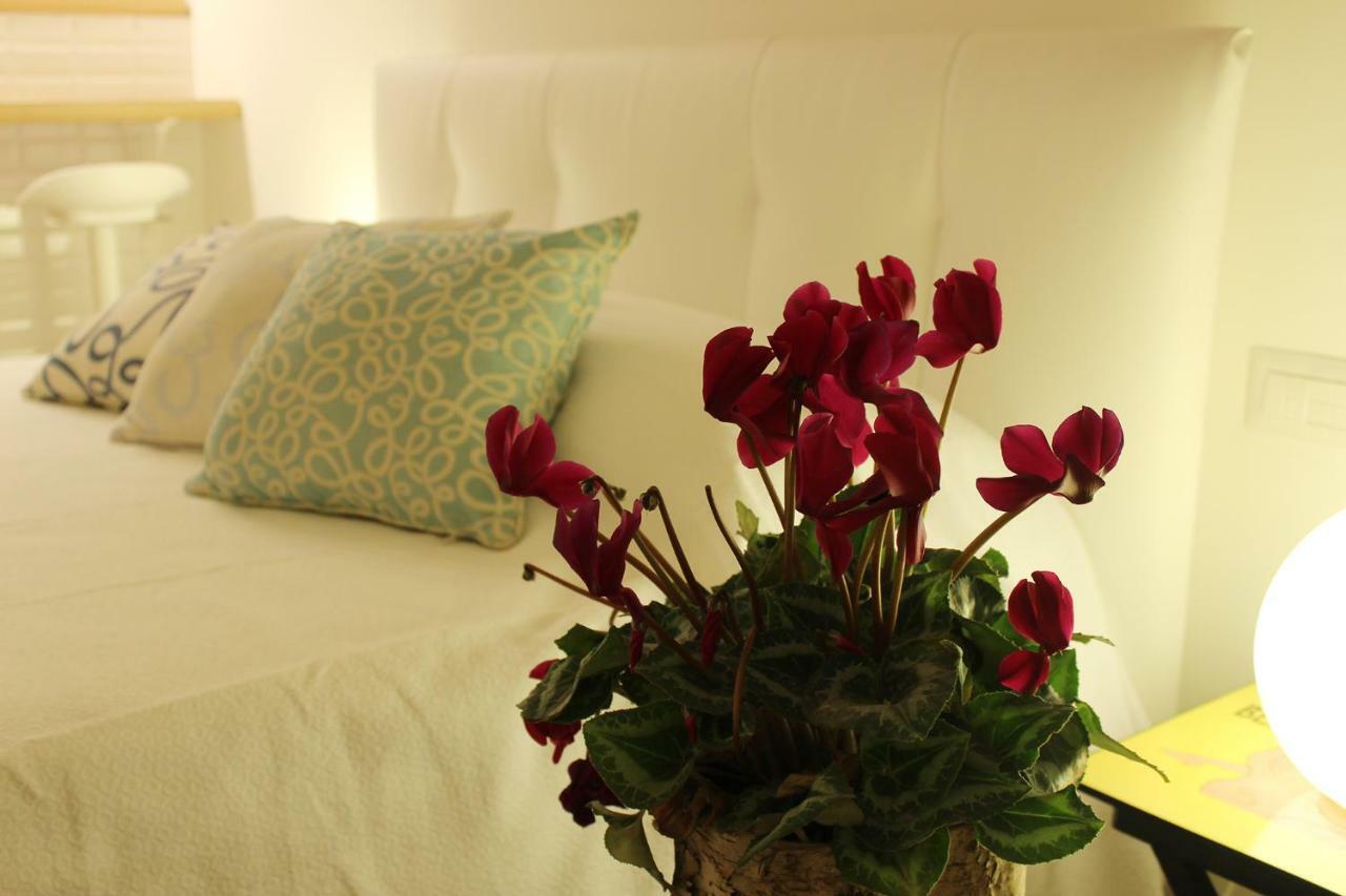 Repubblica One Room Apartment Milan Bagian luar foto