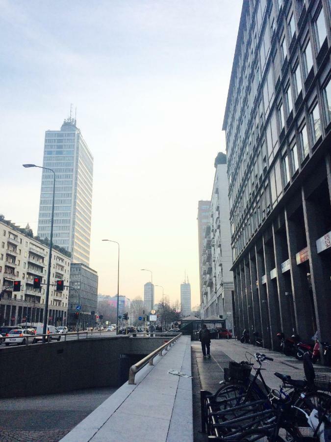 Repubblica One Room Apartment Milan Bagian luar foto